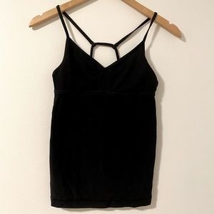 Black vintage Lululemon top.
